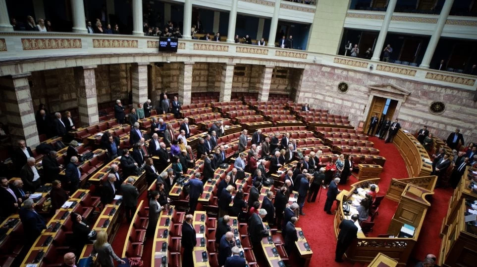 Στις 2 το μεσημέρι της Πέμπτης στη Βουλή η συζήτηση για το πρωτόκολλο εισδοχής των Σκοπίων στο ΝΑΤΟ